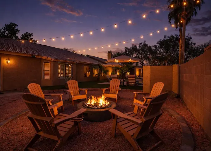Holiday home Luxe 5br Sleeps 16 Pool Hot Tub 2 Game